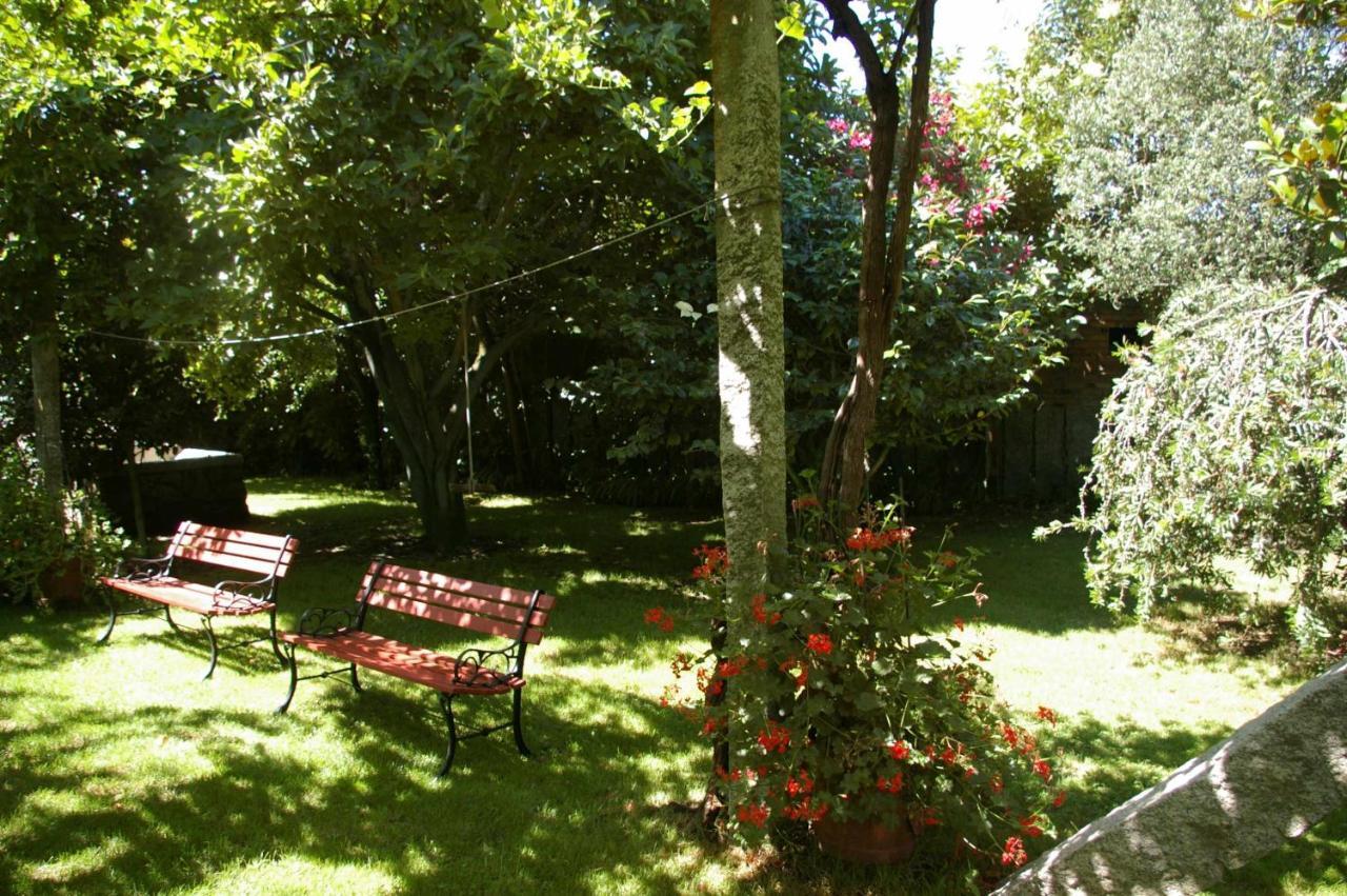Villa Vivienda Tradicional Con Jardin Y Patio Interior Vilanova de Arousa Exterior foto